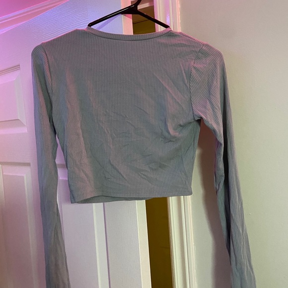 Garage cropped long sleeve. Size M - Picture 4 of 5